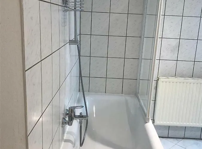 Gaestehaus Sarker Πανδοχείο *